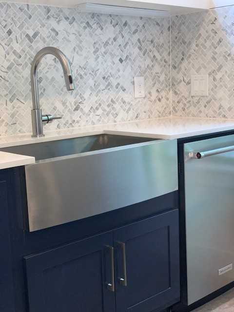 403 W Monroe St #2 - Photo 6 of 18