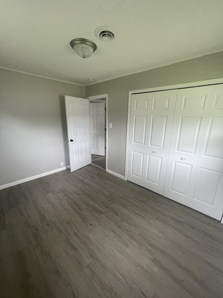 2482 Vigo St #NA - Photo 5 of 8