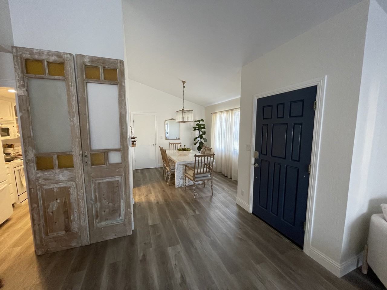 2027 Sand Point Rd #2027 - Photo 2 of 11