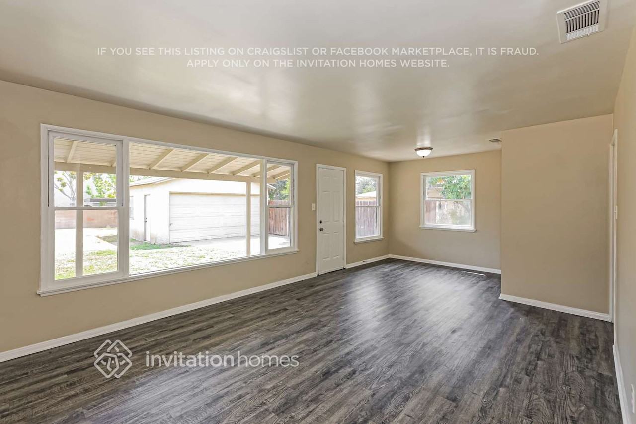 6910 Malibu Dr - Photo 4 of 17