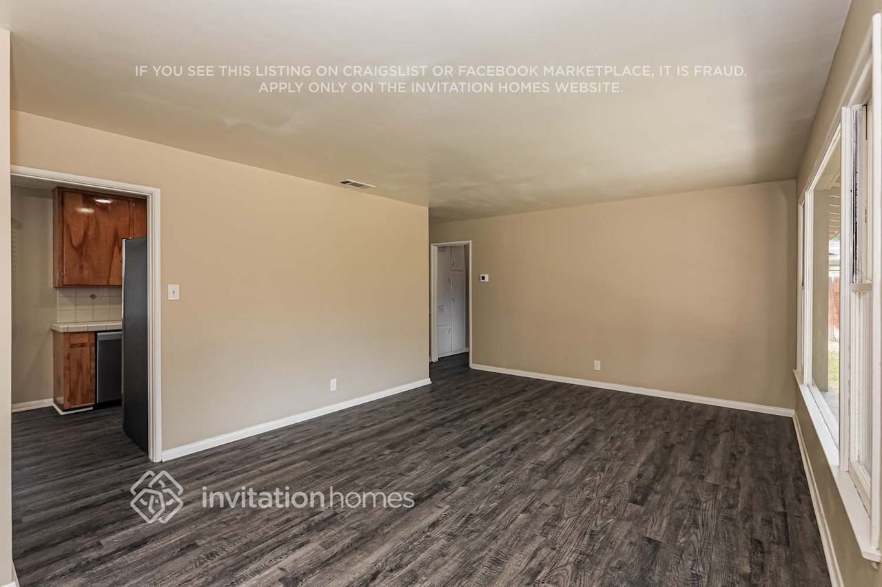 6910 Malibu Dr - Photo 5 of 17