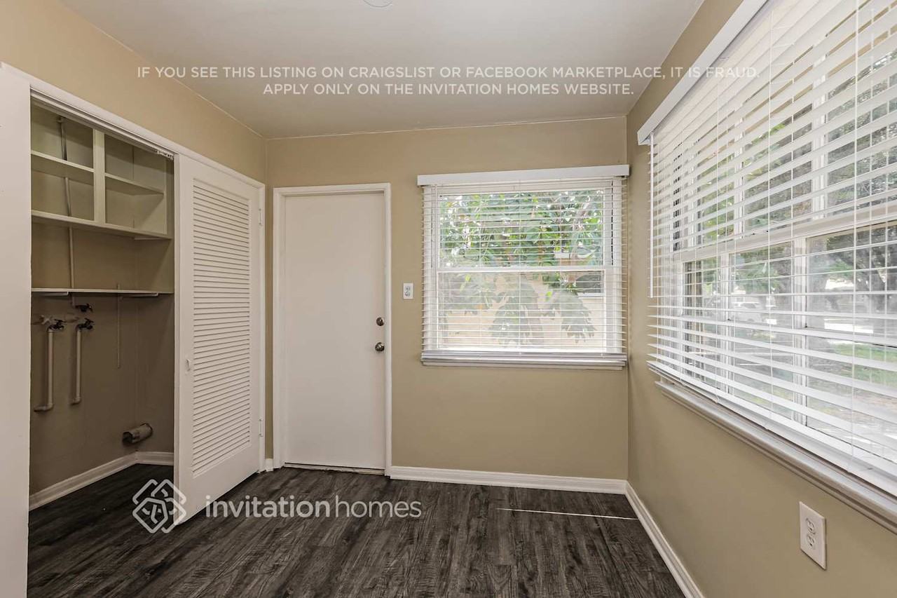 6910 Malibu Dr - Photo 6 of 17