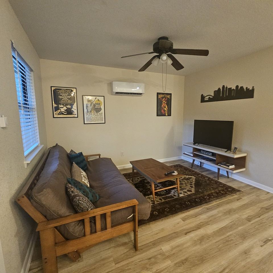 8600 North Madrone Trail - Photo 2 of 14