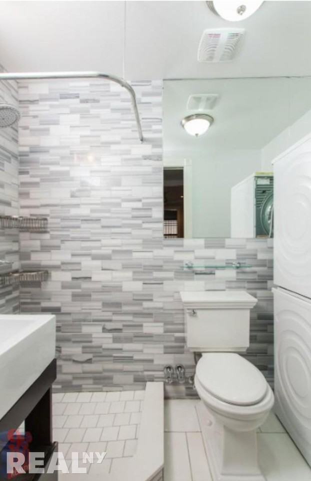 W 53rd St #3C - Photo 4 of 7