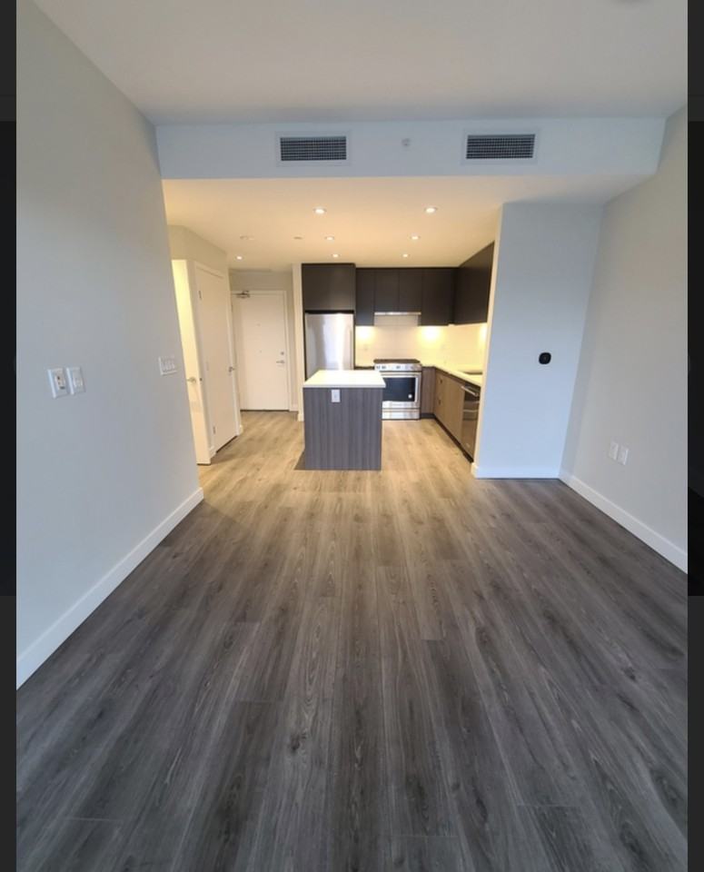 3000 East Kent Avenue South - Photo 5 of 15