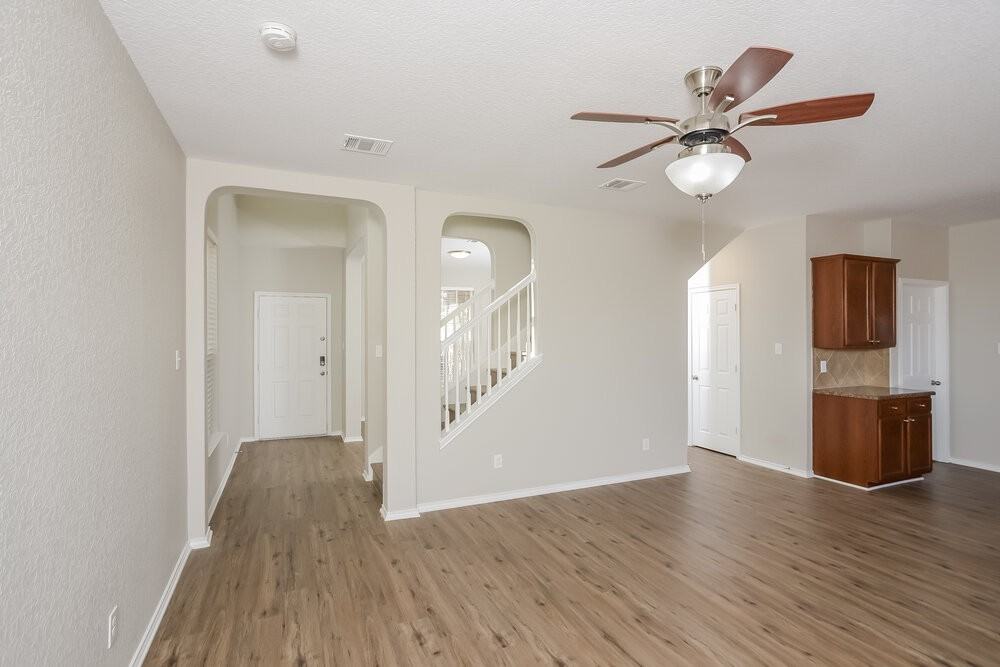 10310 Sun Ml - Photo 5 of 17