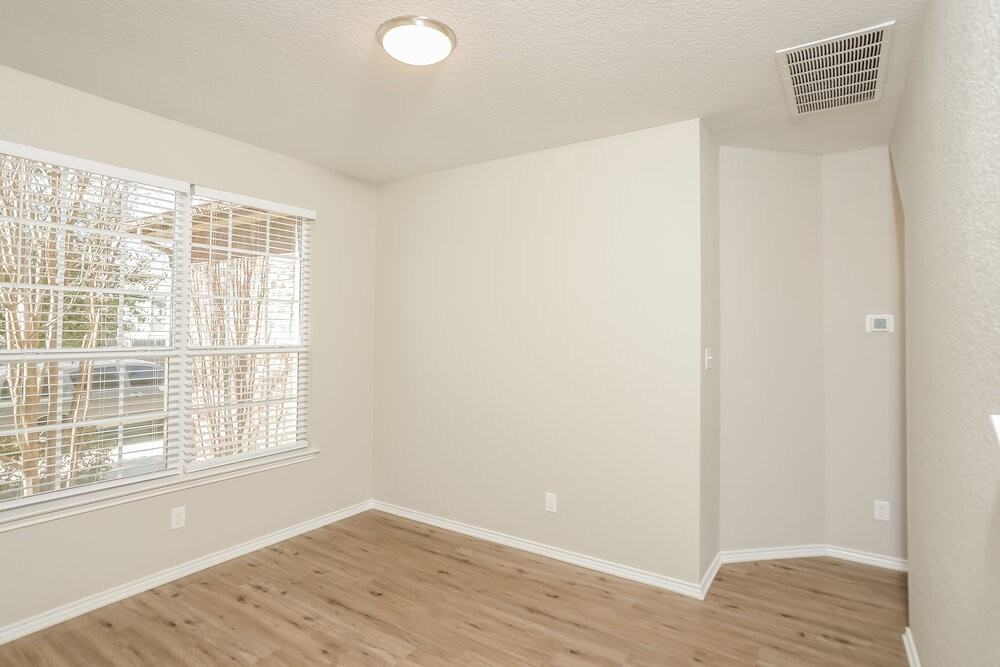 10310 Sun Ml - Photo 6 of 17