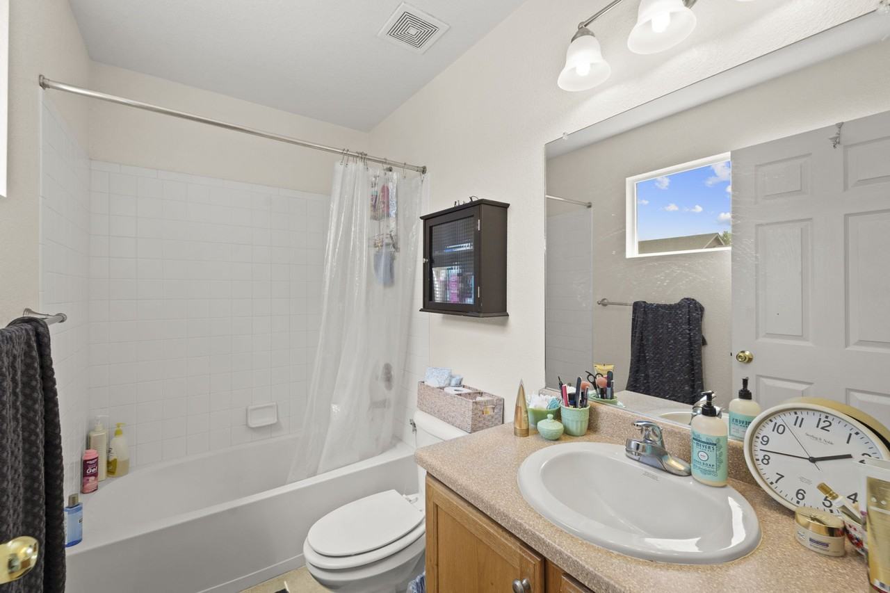 5521 Cross Creek Dr #1 - Photo 4 of 10