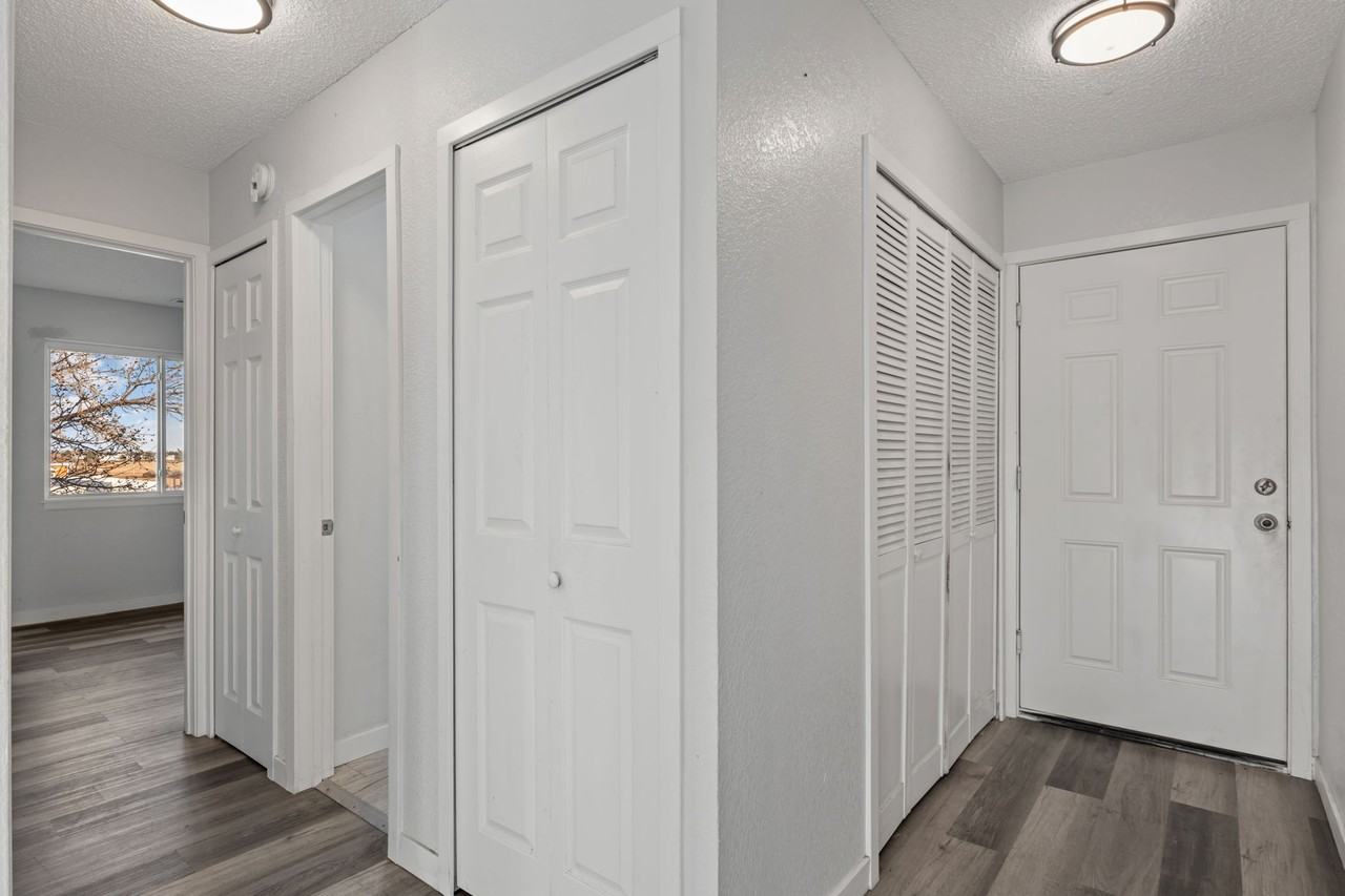 3445 Cochran Dr #C - Photo 4 of 8