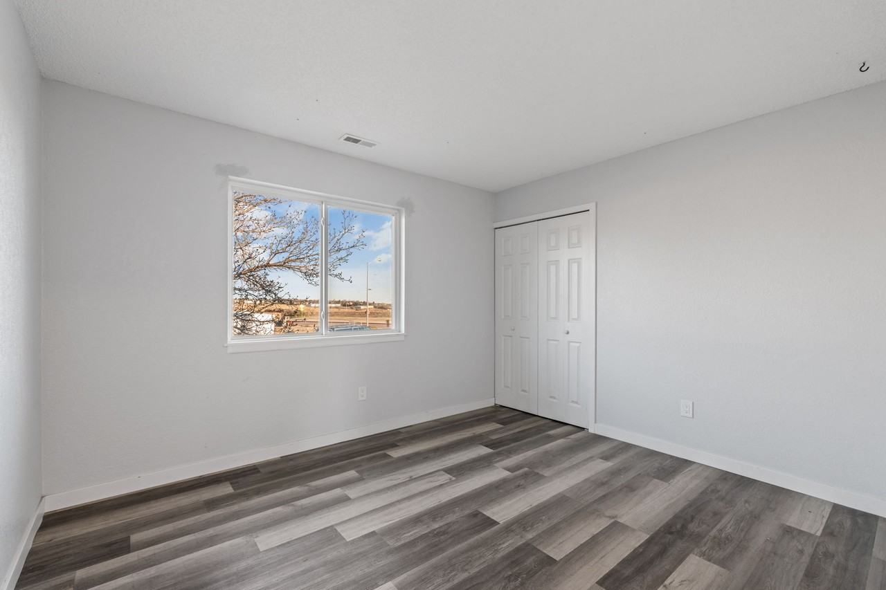 3445 Cochran Dr #C - Photo 7 of 8