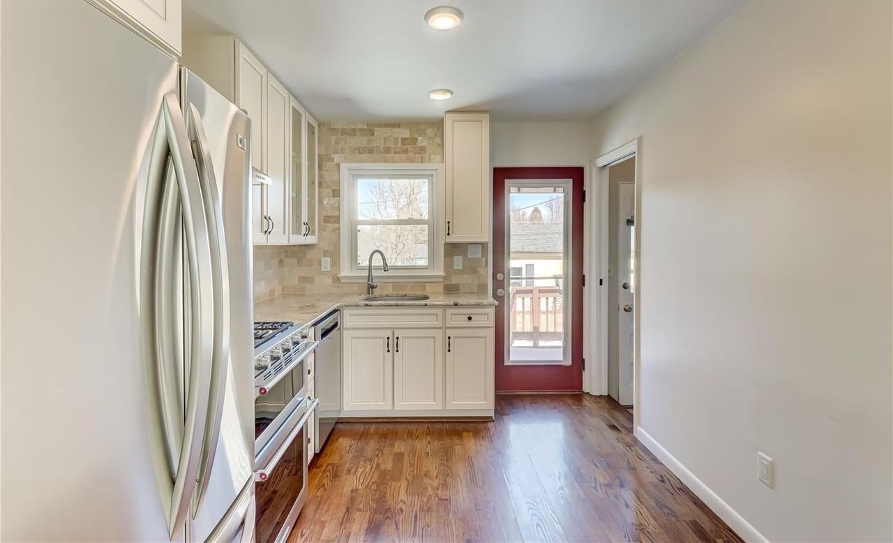 Columbia St 1310/TK/Morgan/**WARRANTY** - Photo 3 of 10