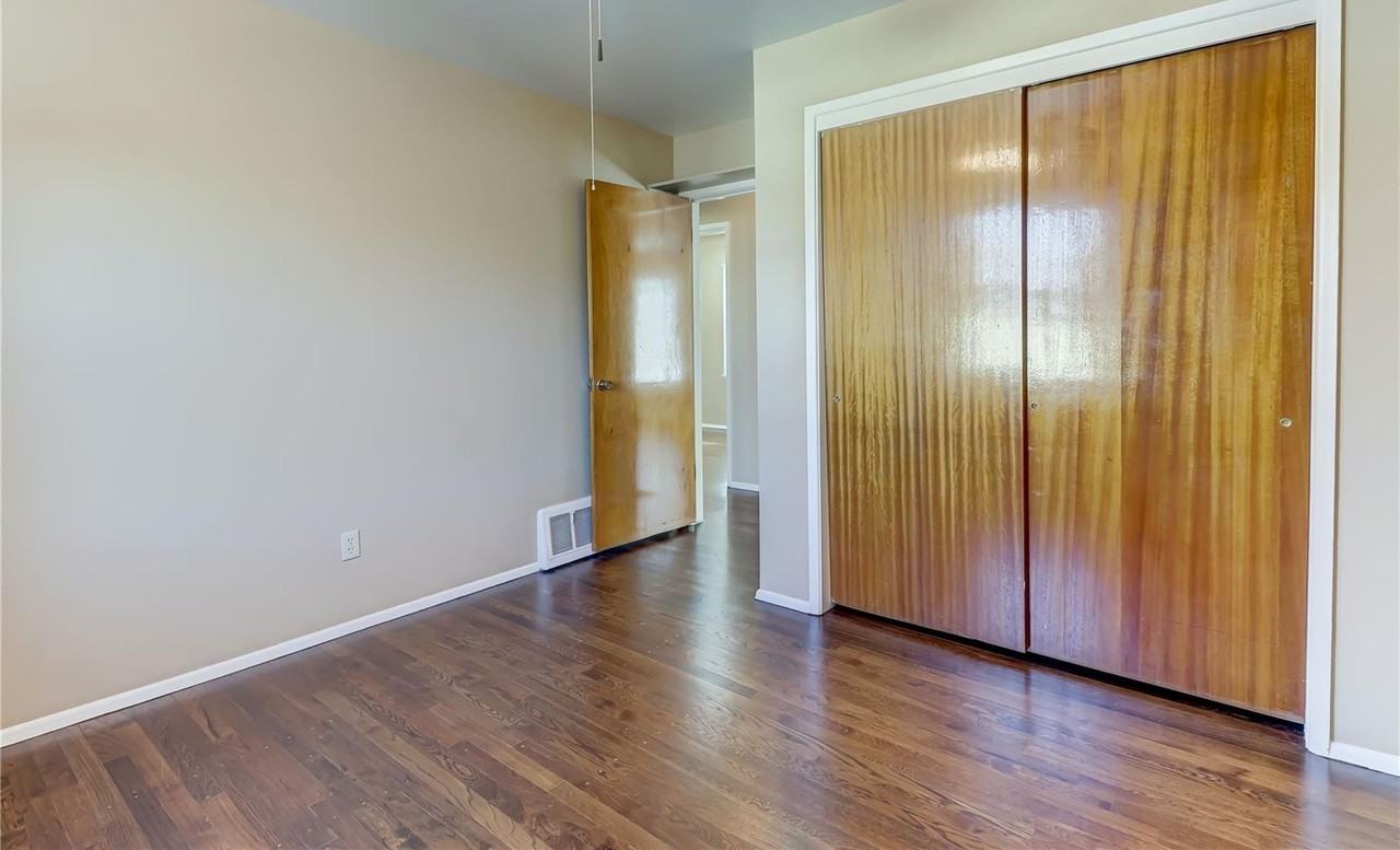 Columbia St 1310/TK/Morgan/**WARRANTY** - Photo 7 of 10