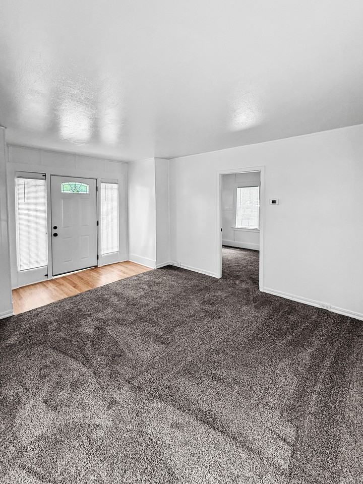 1730 Mckinley Ave #1 - Photo 7 of 15