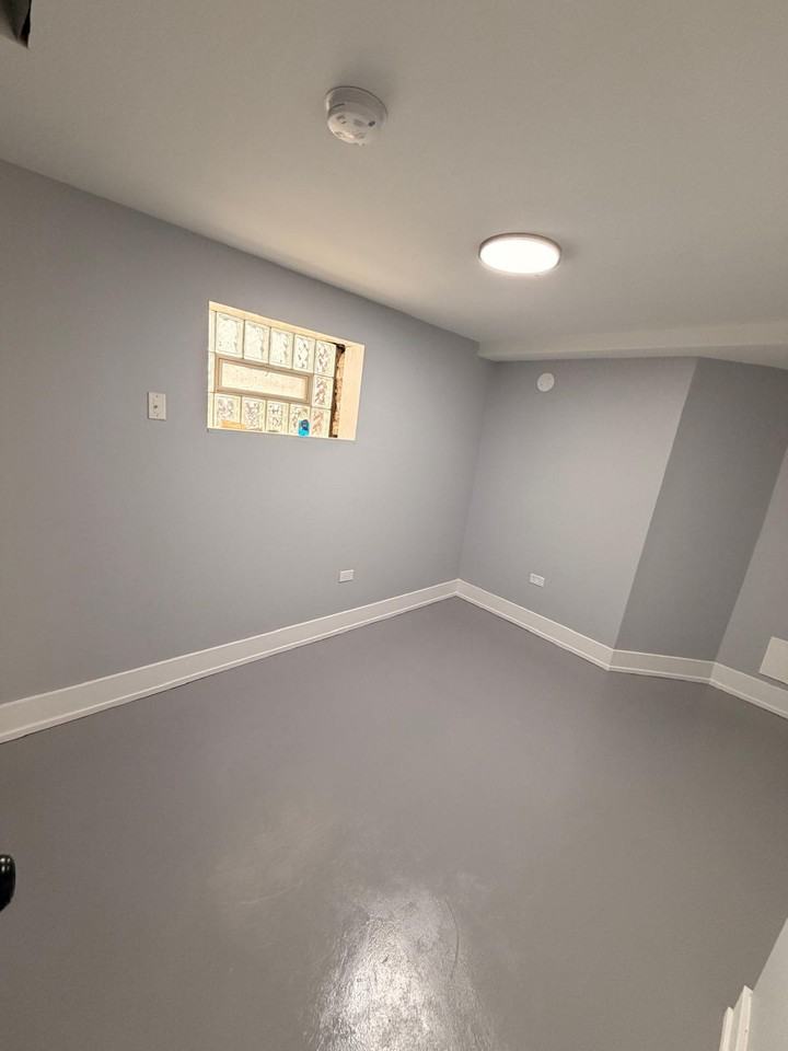 10518 S Avenue G Bsmt #BS - Photo 5 of 8