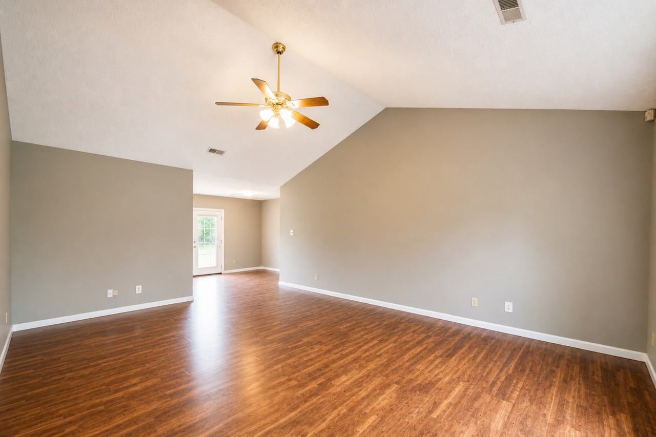 317 Headrickview Dr #1 - Photo 3 of 27