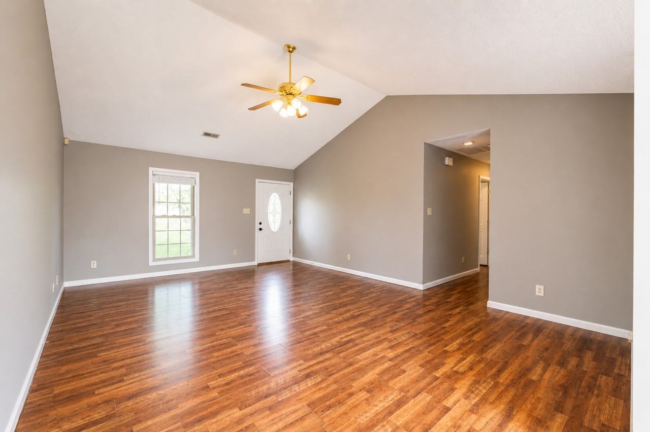 317 Headrickview Dr #1 - Photo 5 of 27