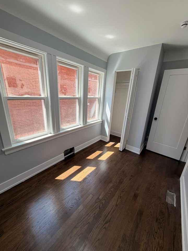 10518 South Avenue G - 1 #1 - Photo 5 of 17