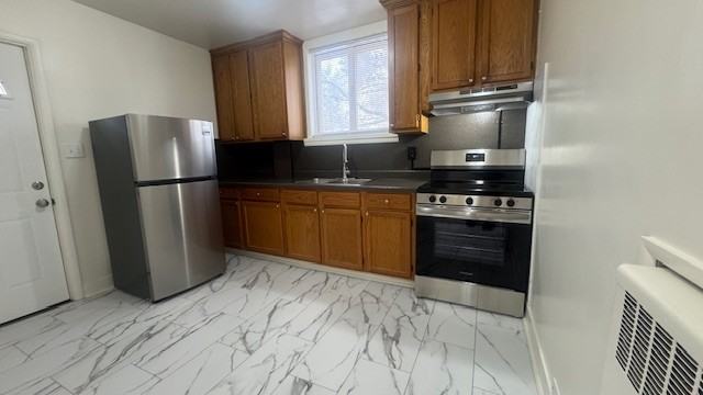 303 Randall Ave #6 - Photo 4 of 11