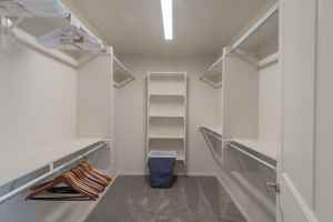 featured image of 8801 Horizon Way Ne