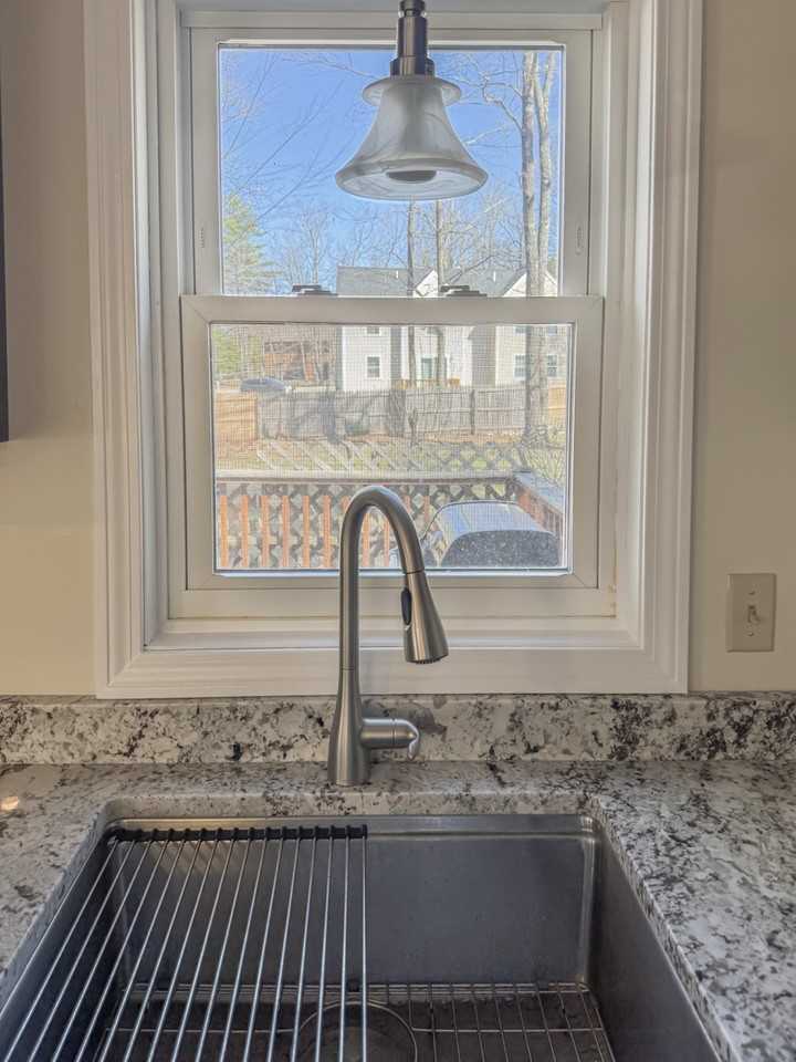 60 Evergreen Ave #1 - Photo 6 of 38