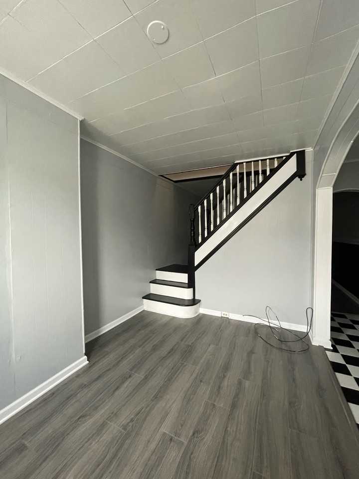 1324 James St #1 - Photo 2 of 13