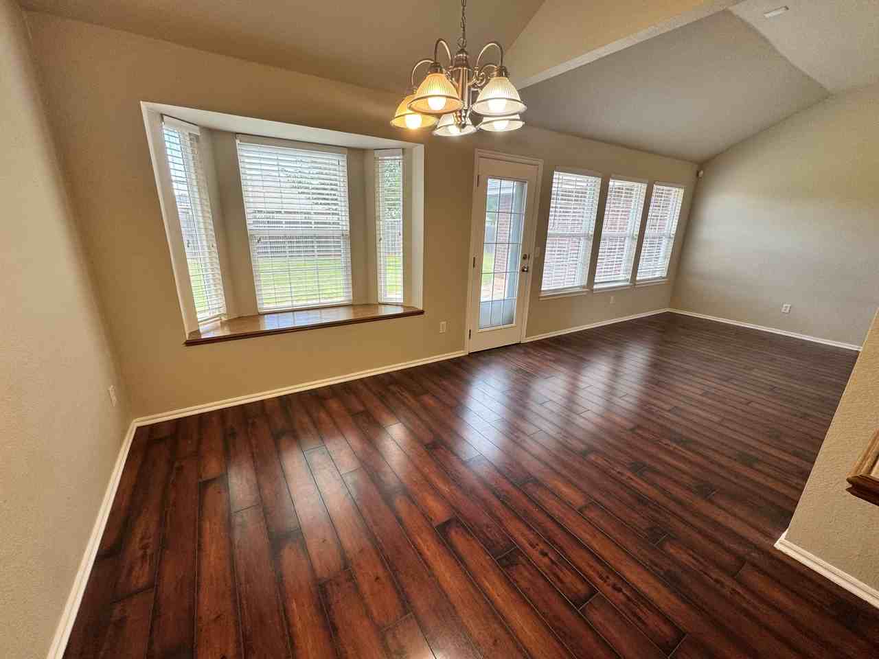21987 Pleasant Ridge Rd #1 - Photo 4 of 28