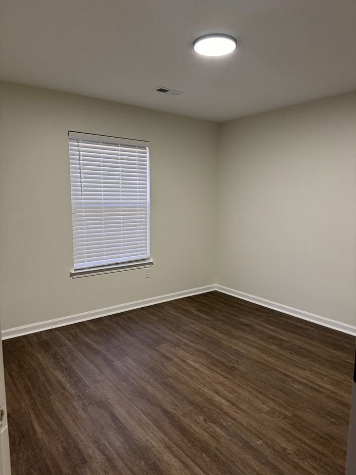 2576 Rhodes Rd #A - Photo 4 of 5