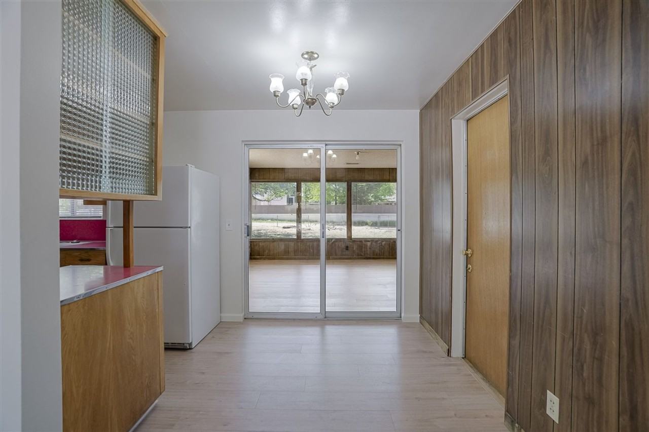 645 W Delano Ave - Photo 6 of 35