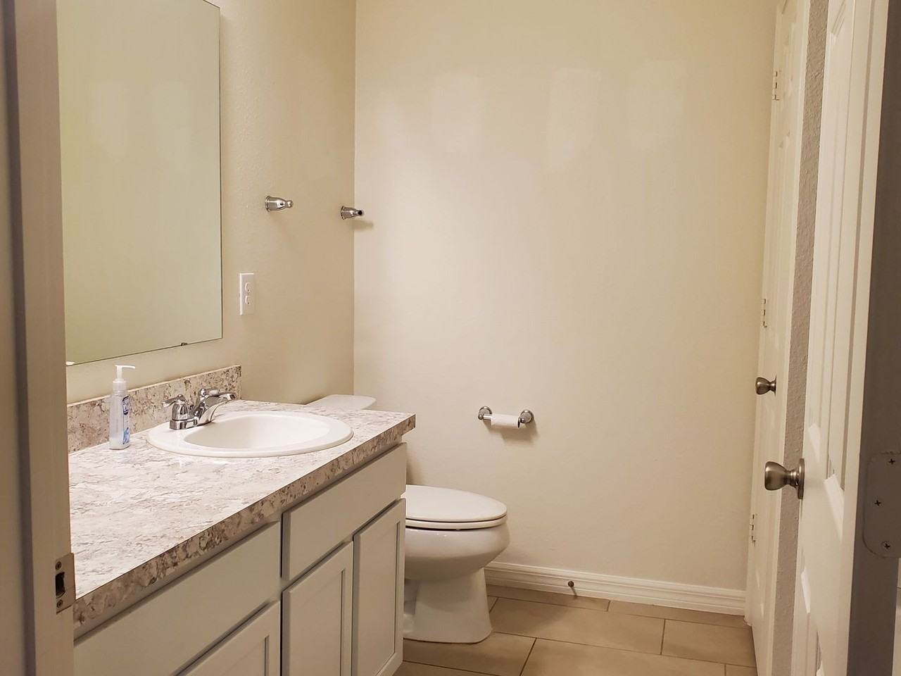 16536 Centipede St - Photo 6 of 11
