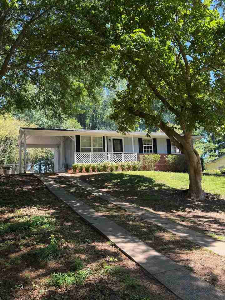 4535 Briarwood Dr - Photo 2 of 24