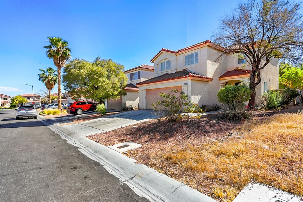 10158 Grape Ivy Ct - Photo 3 of 34