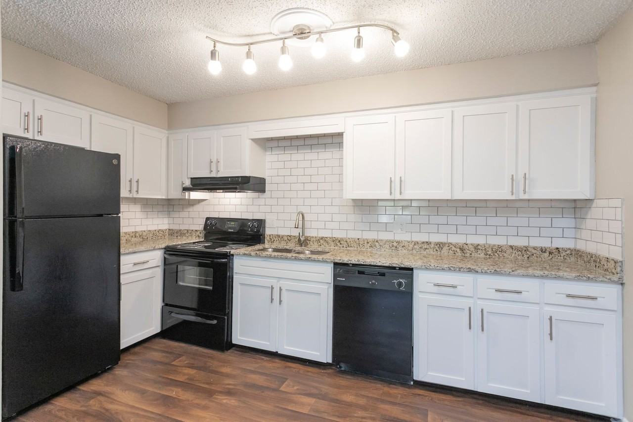 Parkview Flats - Photo 2 of 24