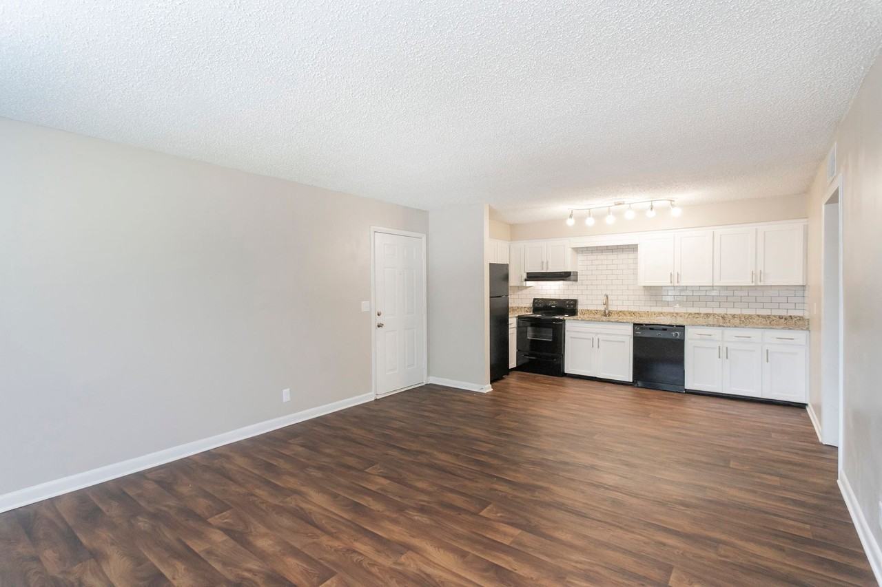 Parkview Flats - Photo 3 of 24