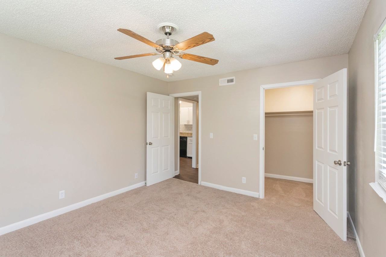 Parkview Flats - Photo 5 of 24