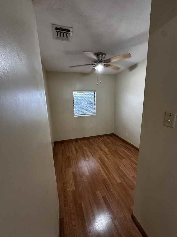 415 Chalmers Ave #2 - Photo 5 of 10