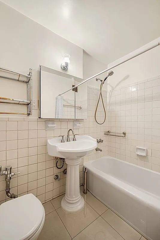 140-15 Holly Avenueunit 4n #4N - Photo 5 of 5