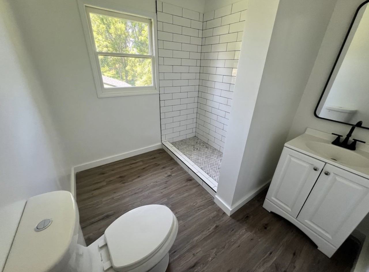 114 Raby St #1 - Photo 4 of 9
