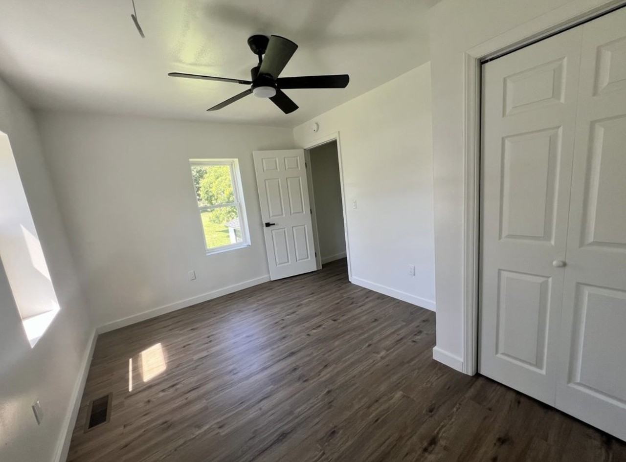 114 Raby St #1 - Photo 7 of 9