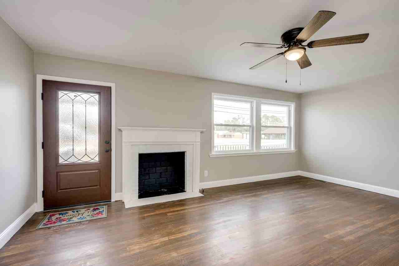 205 Hampton Ave #1 - Photo 6 of 31