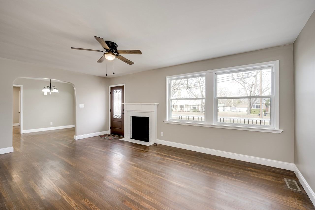 205 Hampton Ave #1 - Photo 7 of 31