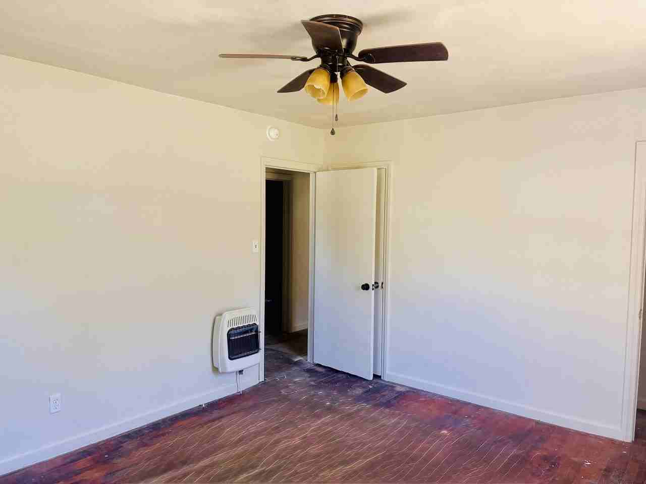 806 Miller Ave #1 - Photo 3 of 5