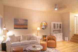237 Dunthorpe Dr - Photo 1 of 1