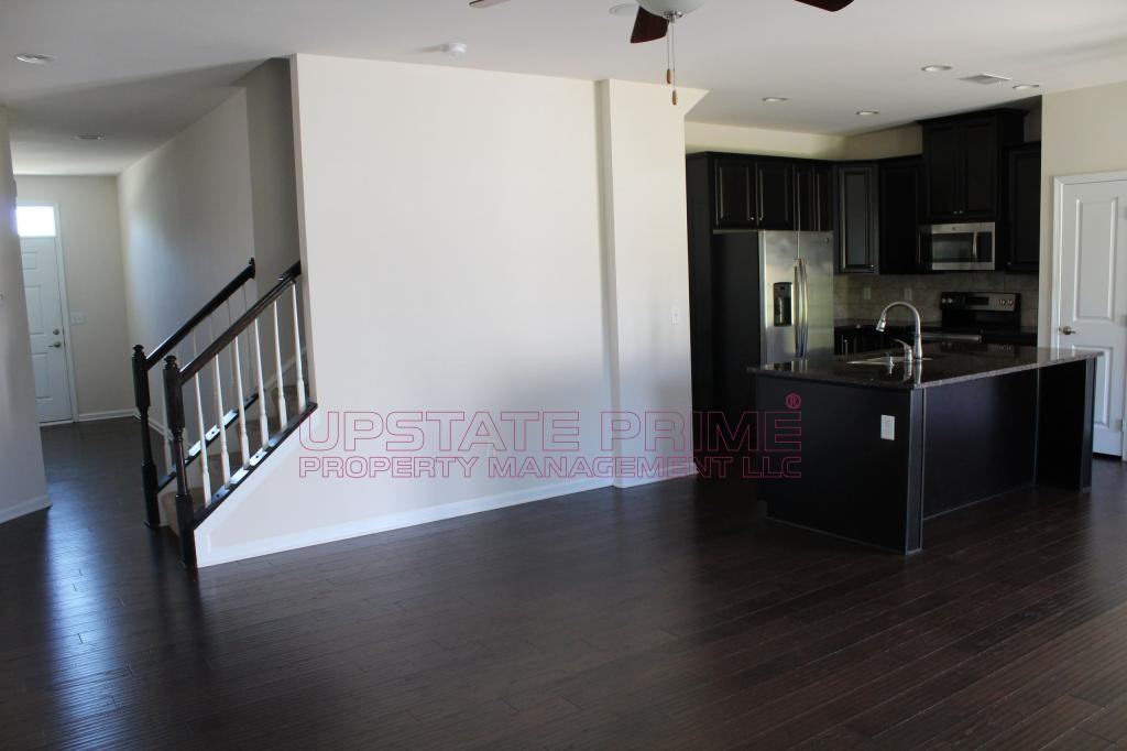 204 Alderside Pl - Photo 3 of 16