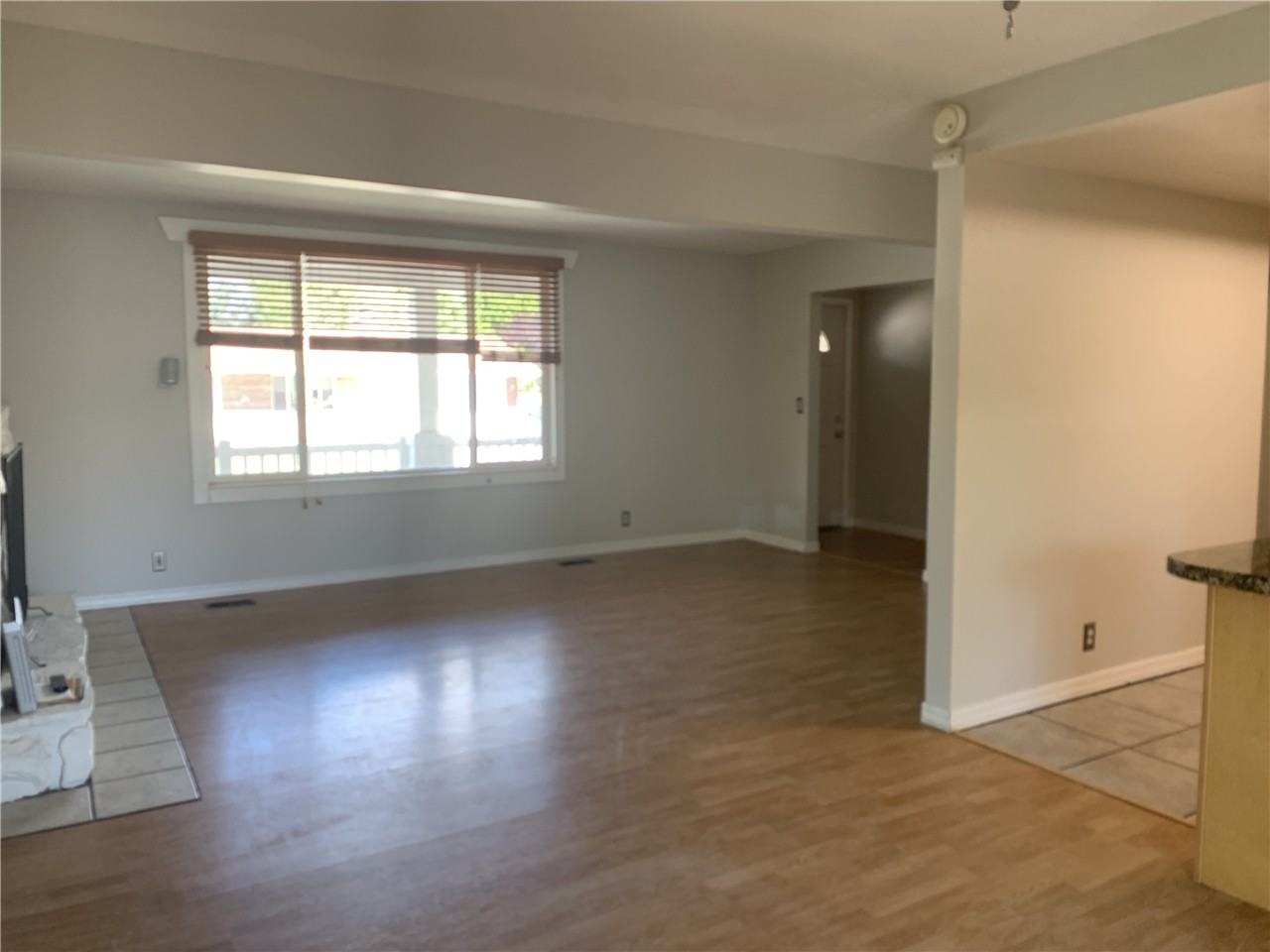 4928 S St - Photo 5 of 19