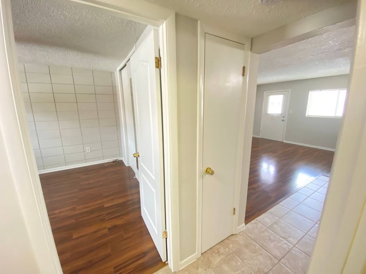 320 Lakeview St #207 - Photo 5 of 5
