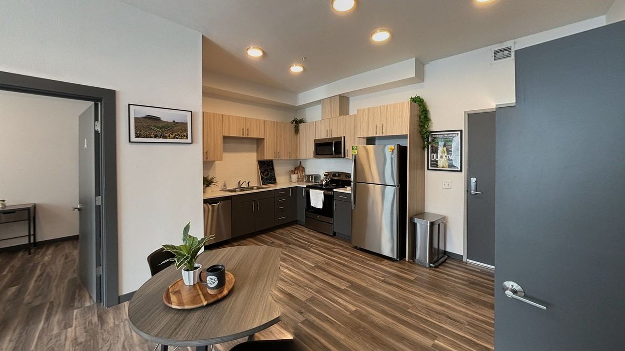 The Flats at Chase - Photo 5 of 37