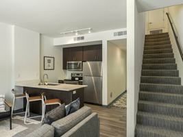 featured image of 1006 S Main St