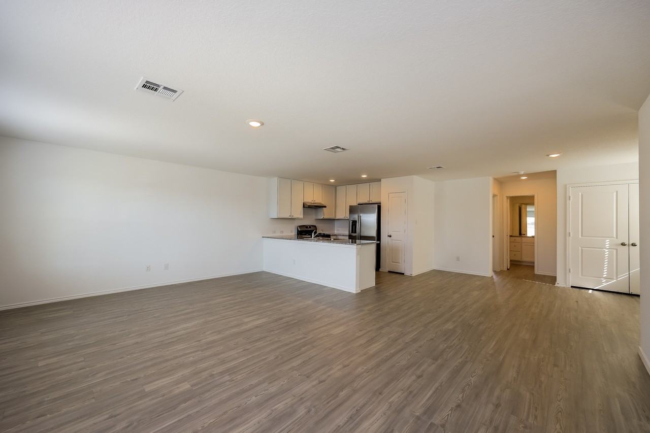 8044 Nube Medina - Photo 3 of 16