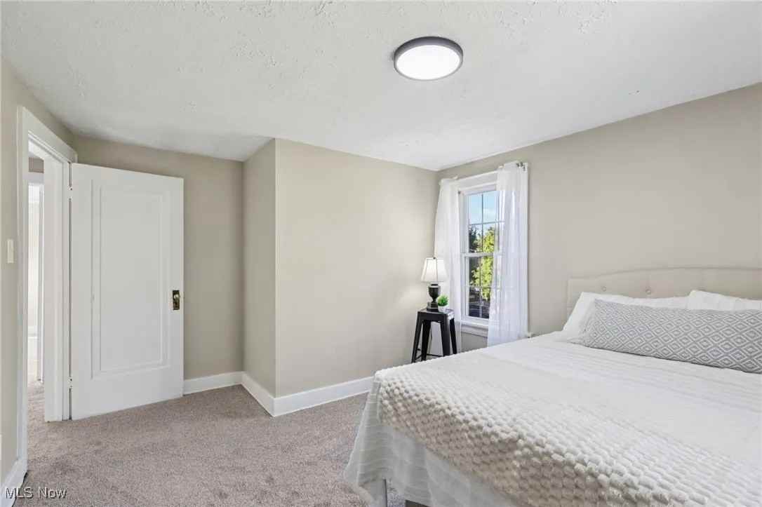 615 Noah Ave - Photo 5 of 30