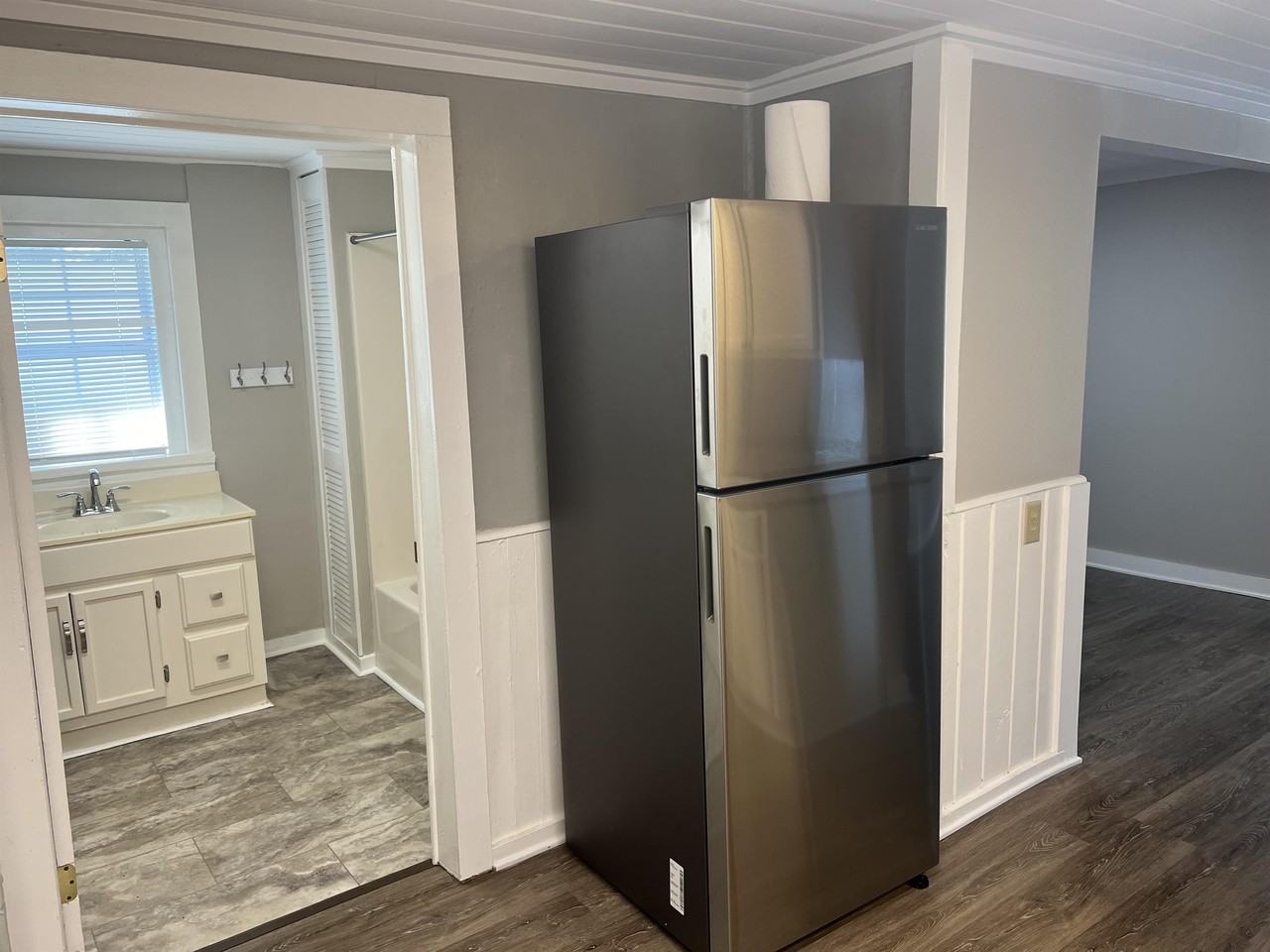 709 S 11th St - Photo 6 of 21